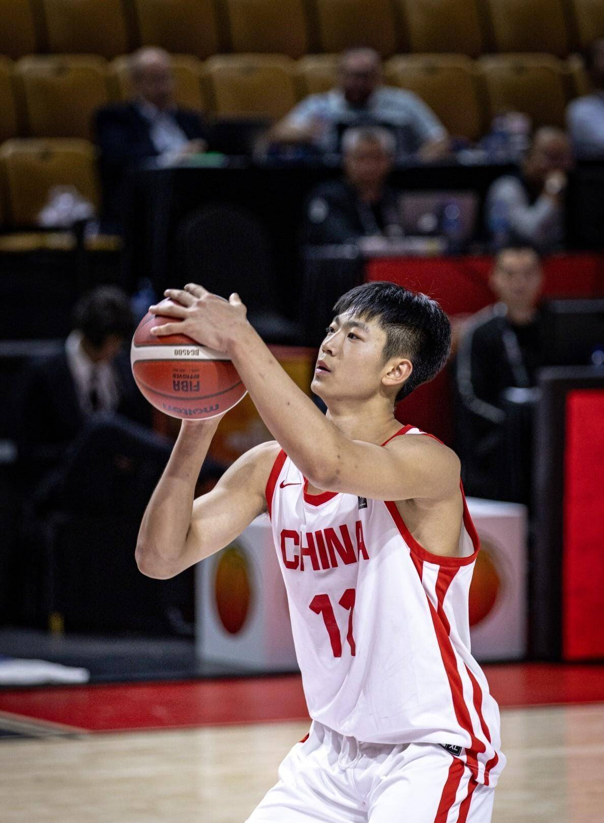 中国男篮逆转德国男篮，戈贝尔关键制胜