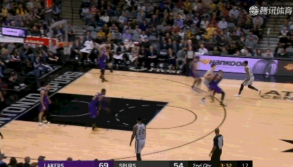 福建队逆转雷霆,德罗赞统治全场 福建队逆转雷霆,德罗赞统治全场