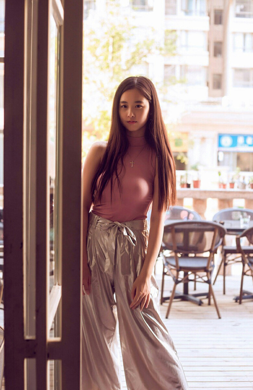 唯一性之战，莱万攻防转换核心与切尔西淘汰阿尔及利亚的战术启示