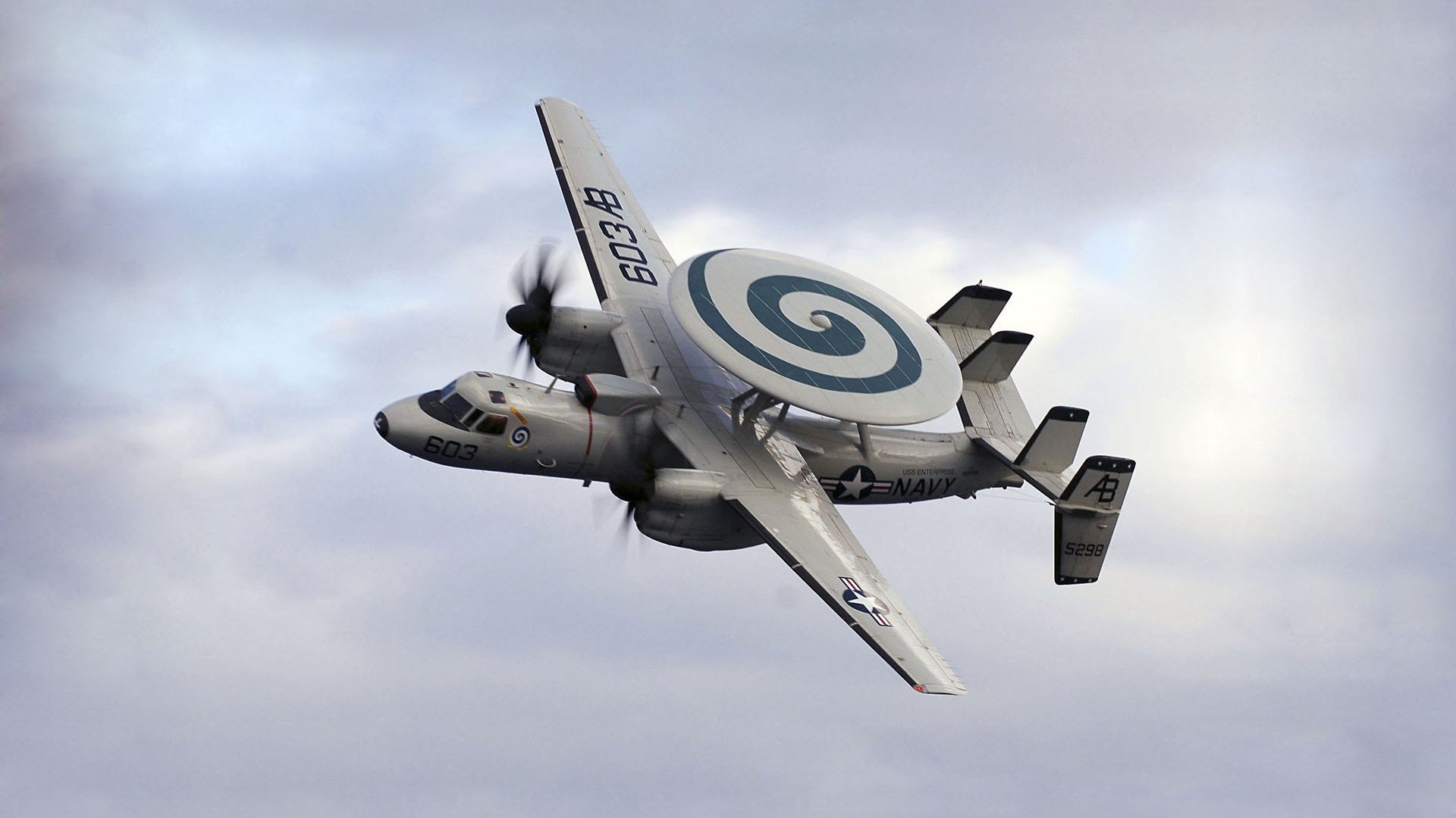 唯一助攻，维尼修斯一球定乾坤，日本险胜乌克兰的战术孤本