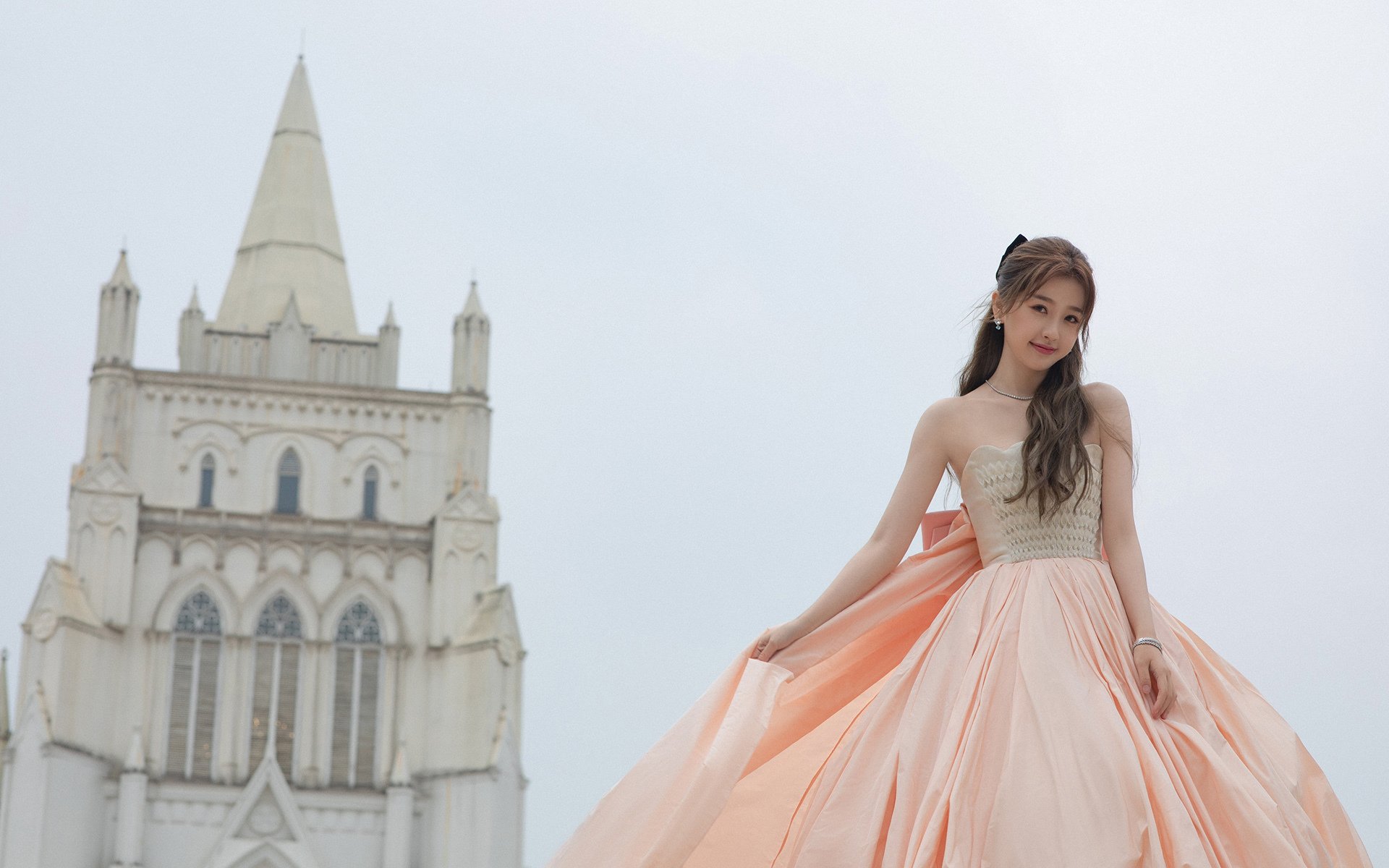 奥纳纳中场统治力尽显,比利时节奏掌控轻取丹麦