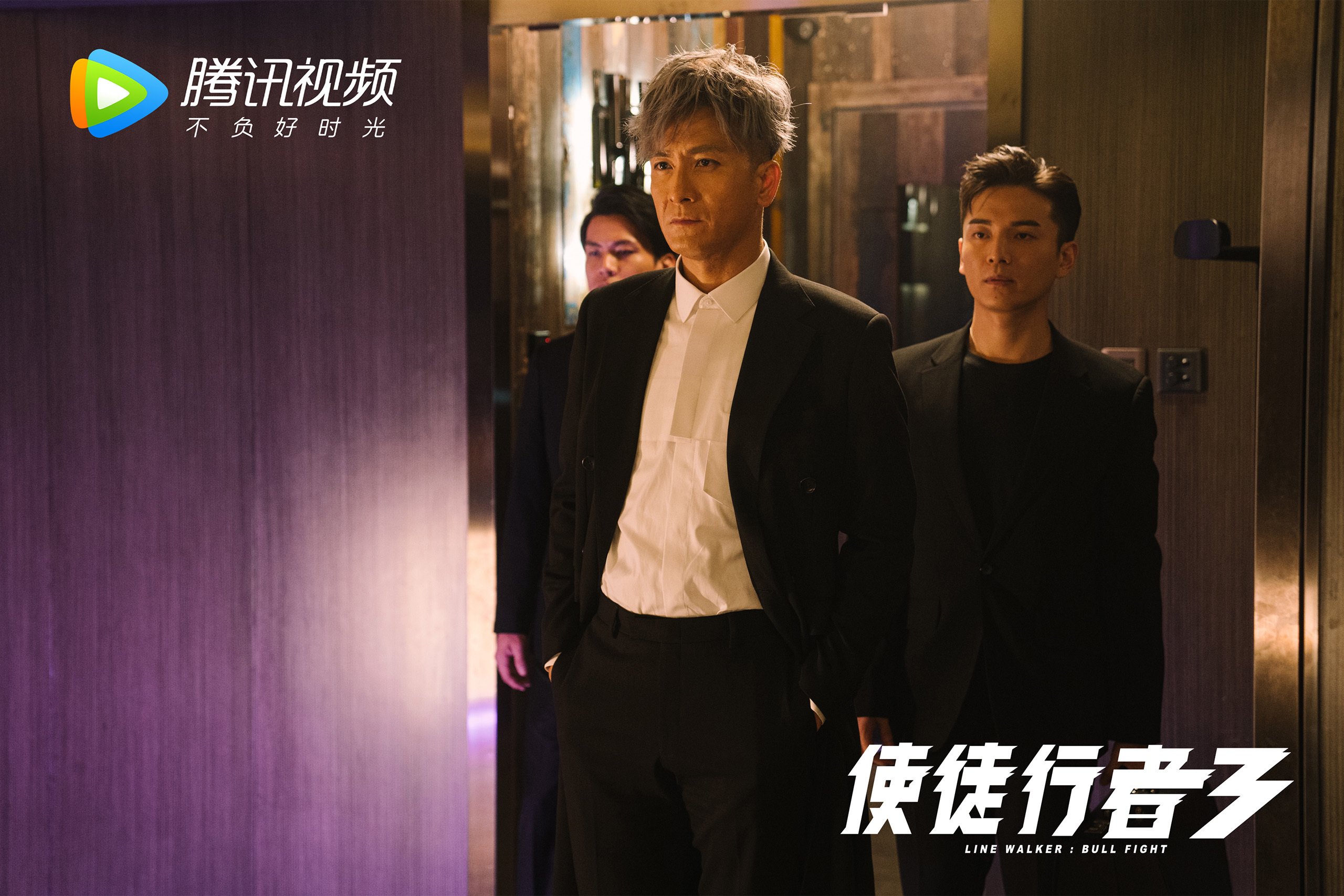 时空错乱？约基奇关键战不手软，却现身篮网对阵猛龙的奇葩乱入！